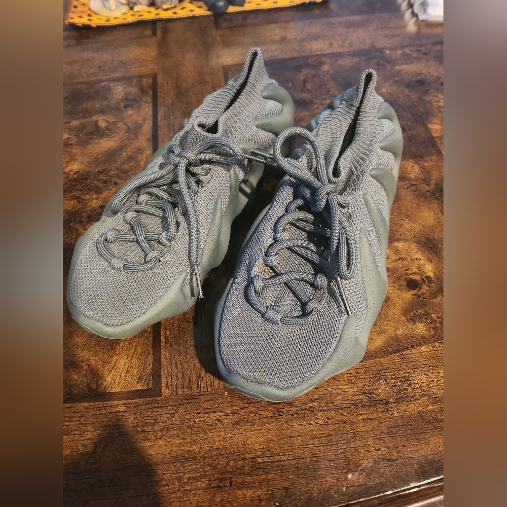 Adidas Yeezy 450 size 5.5